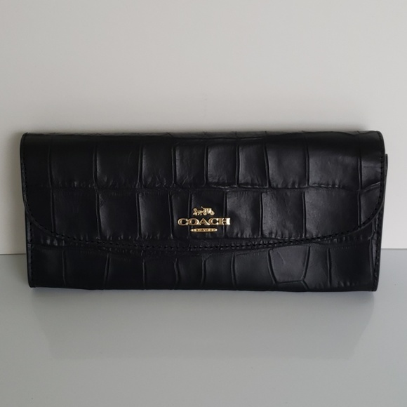 COACH • Croc Soft Wallet - Picture 2 of 8